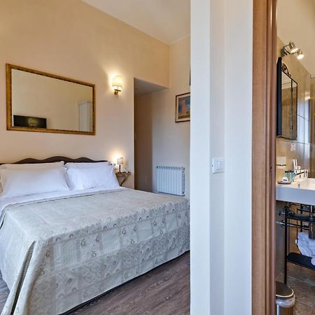 Vatican Domus Luxury Rooms Рим Екстер'єр фото